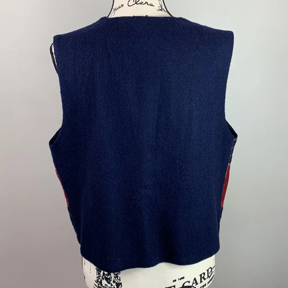 Van Heusen Vintage 90s Embroidered Wool Paisley And Floral Button Front Vest - Picture 5 of 7